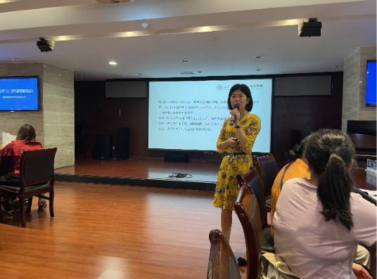 “强化岗位技能，培养业务人才” ——星空(中国)一站式服务平台养老联合湖南中医药大学护理学院组织开展养老护理员专题培训