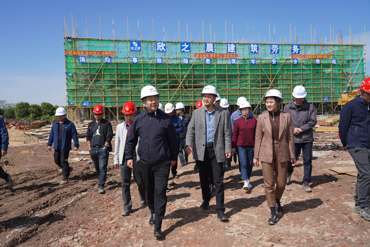 陈景鸿带队到星空(中国)一站式服务平台开展安全生产检查